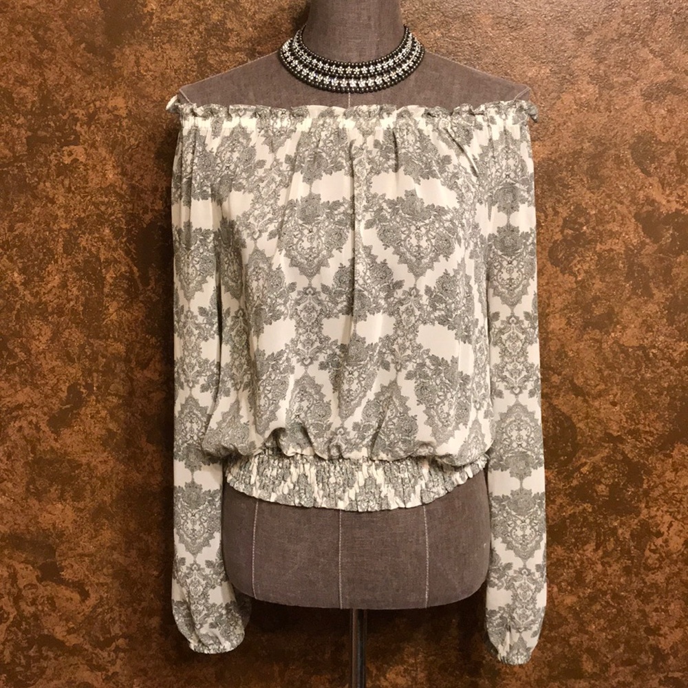 NWOT Romantic Semi-sheer Long Sleeve On or Off-Shoulder Billowy Blouse S